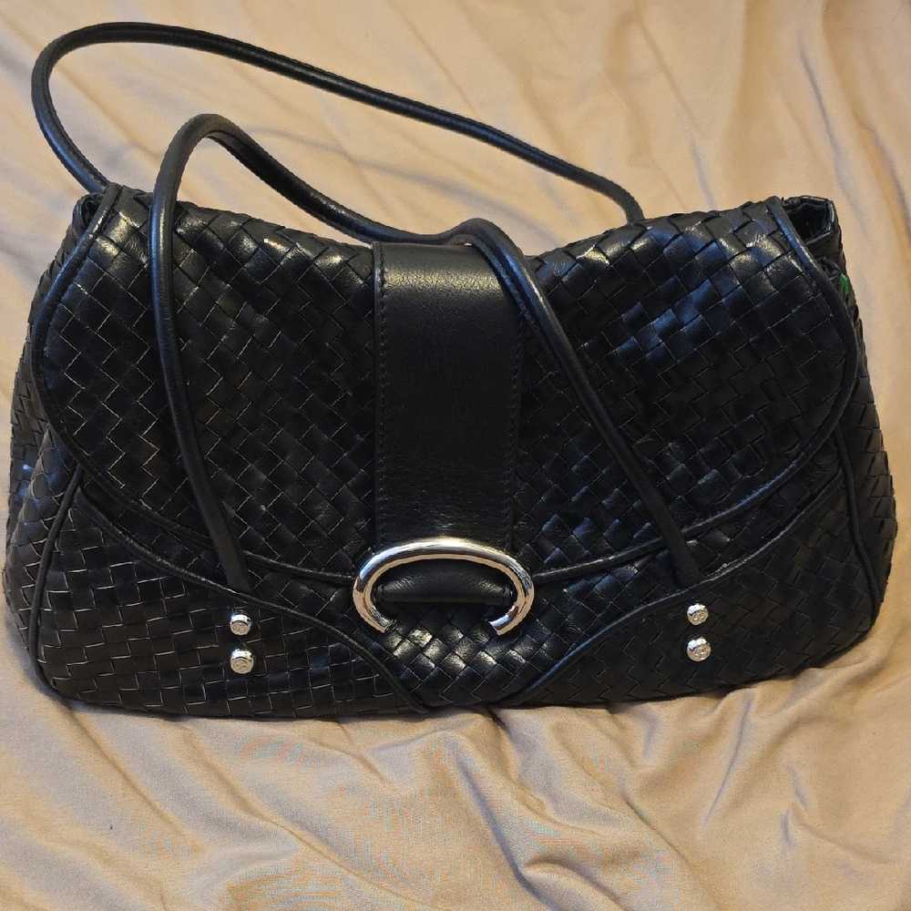 Pre Owned Francesco Biasia Black Woven Handbag